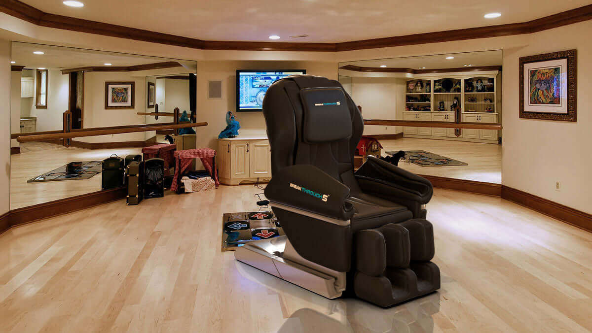 Medical Breakthrough 5™ Massage Chair - Basement